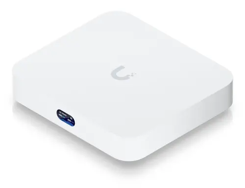 Защитна стена Ubiquiti UCG-Ultra, UniFi, 4xGbE RJ45, 1x 2.5GbE RJ45 Wan Защитна стена Ubiquiti UCG-Ultra, UniFi, 4xGbE RJ45, 1x 2.5GbE RJ45 Wan